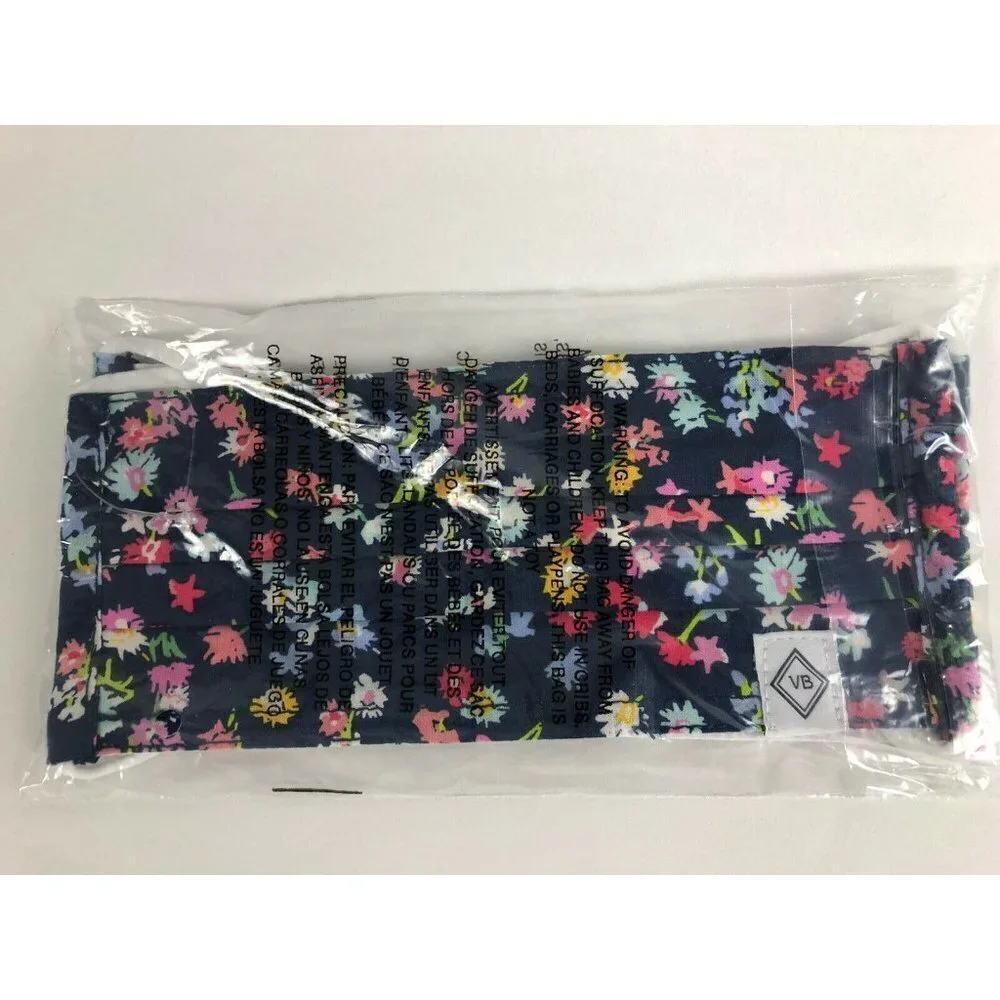 Vera Bradley Face Masks 2 Pack New Scattered Wildflowers Pleated Navy